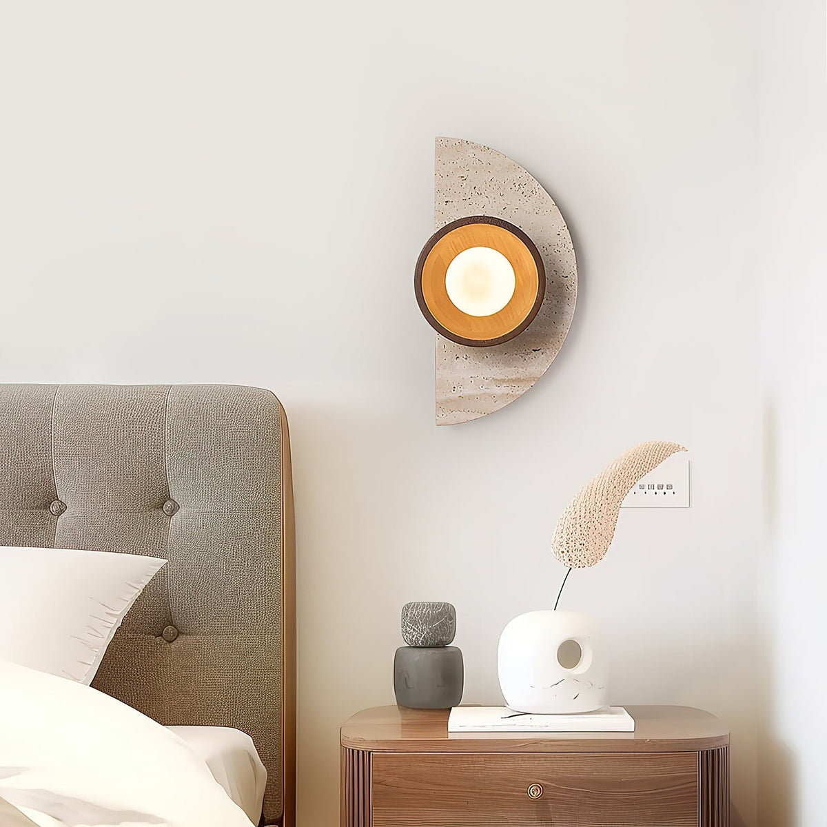 Dvaluvyi Individual Creativity Travertine Wandleuchte