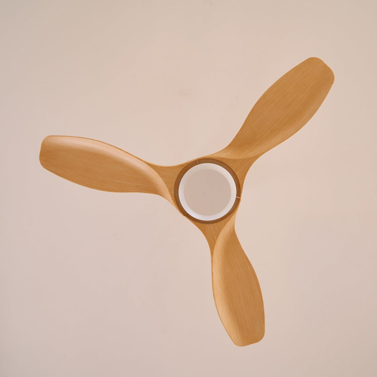 Aldaine minimalistische Holz-Deckenventilator