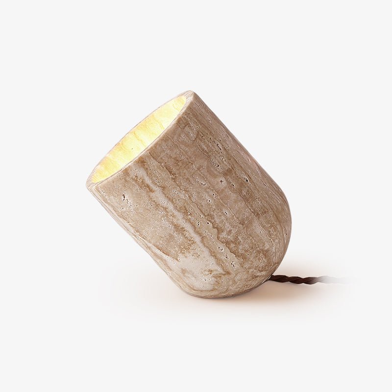 Valuaine Tischleuchte aus gelbem Travertin in Tapered Block-Form