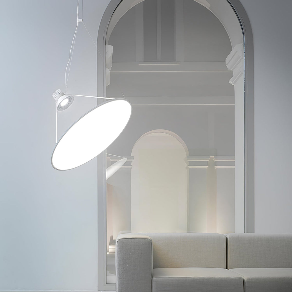 Brio Pendelleuchte aus Stahl im minimalistischen Stil