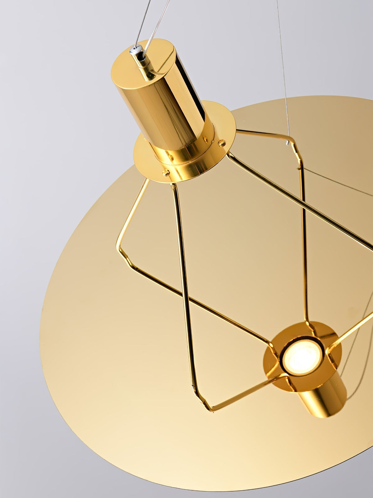 Brio Pendelleuchte aus Stahl im minimalistischen Stil