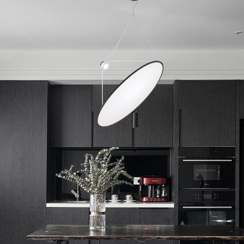 Brio Pendelleuchte aus Stahl im minimalistischen Stil