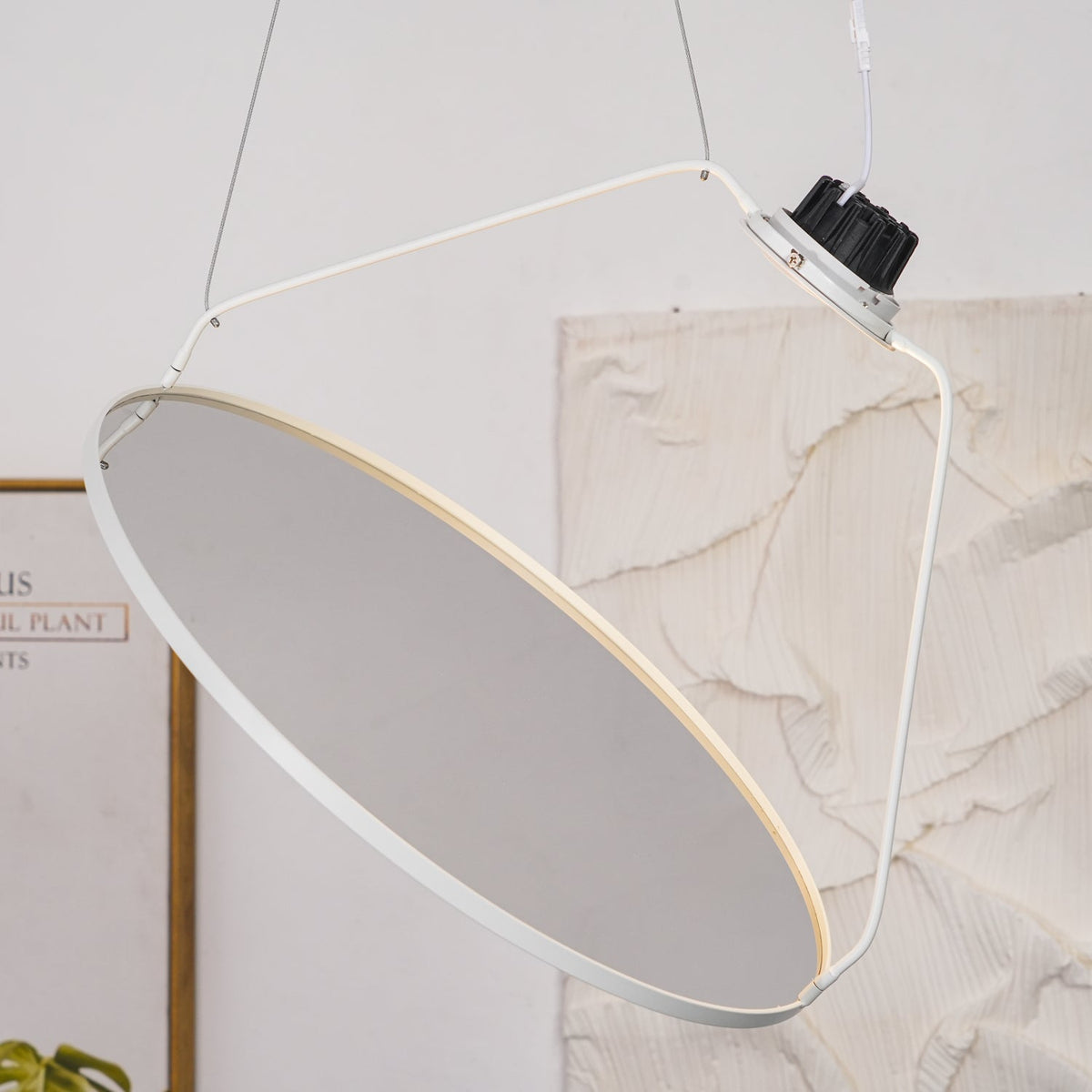 Brio Pendelleuchte aus Stahl im minimalistischen Stil