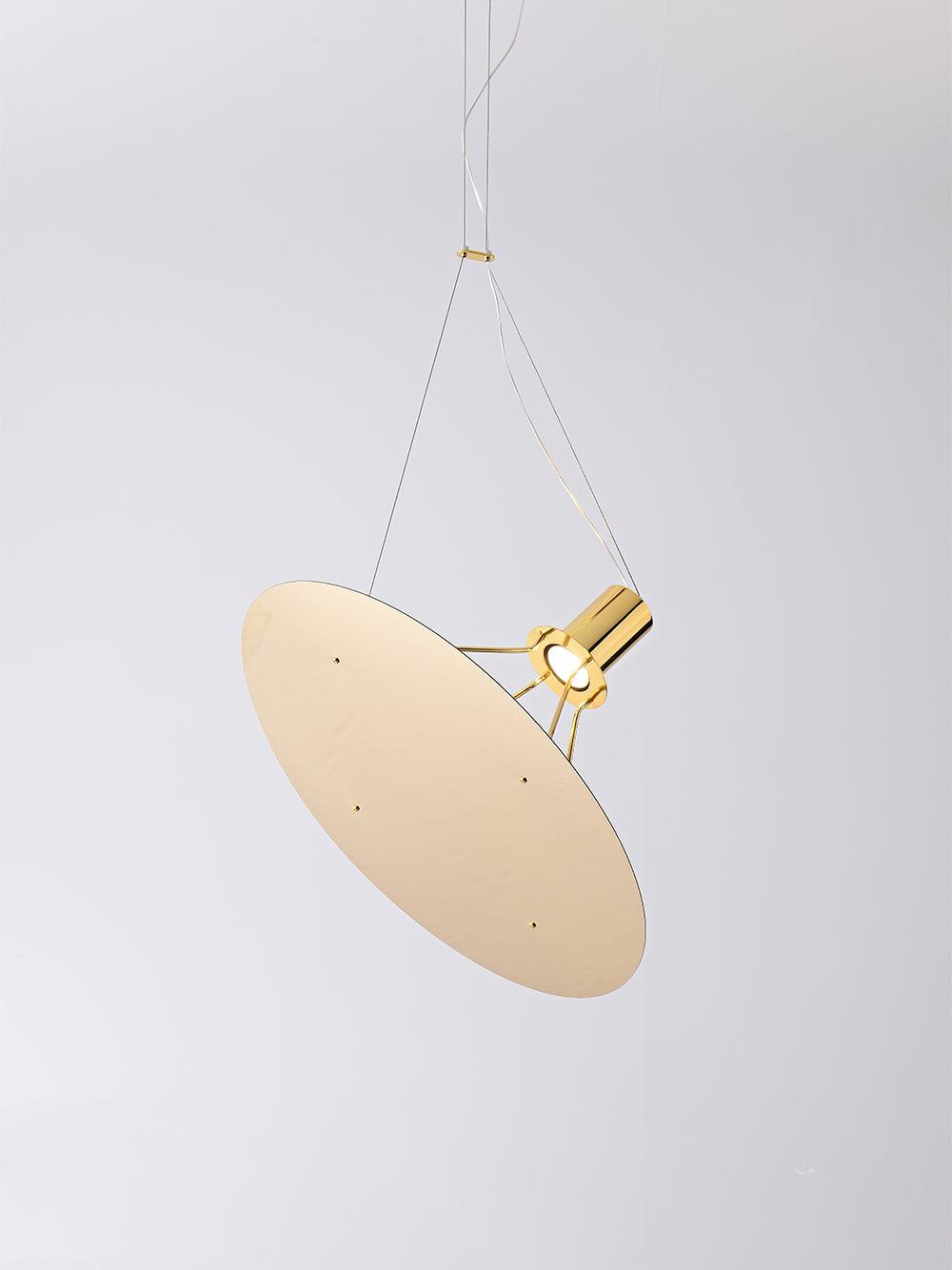 Brio Pendelleuchte aus Stahl im minimalistischen Stil