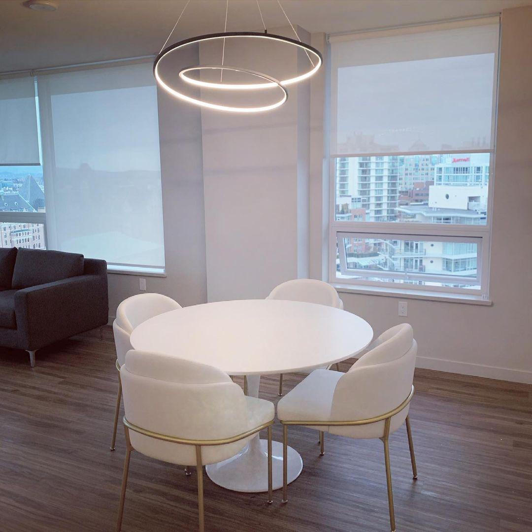 Dilen Kronleuchter Gold Aluminium Opalglas