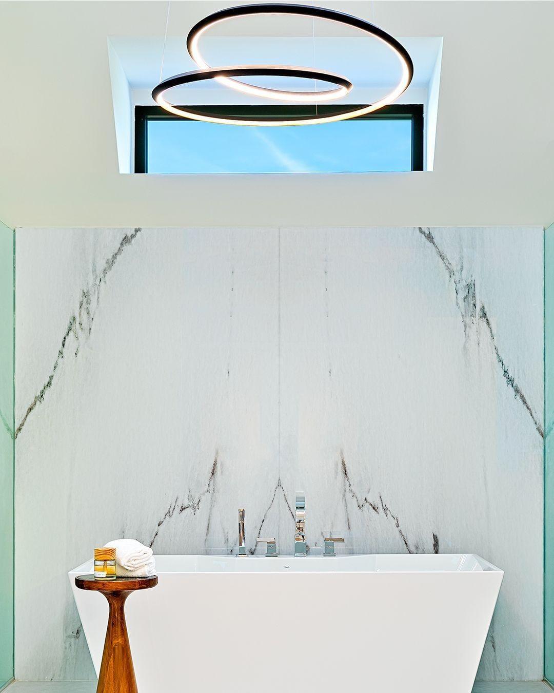 Dilen Kronleuchter Gold Aluminium Opalglas