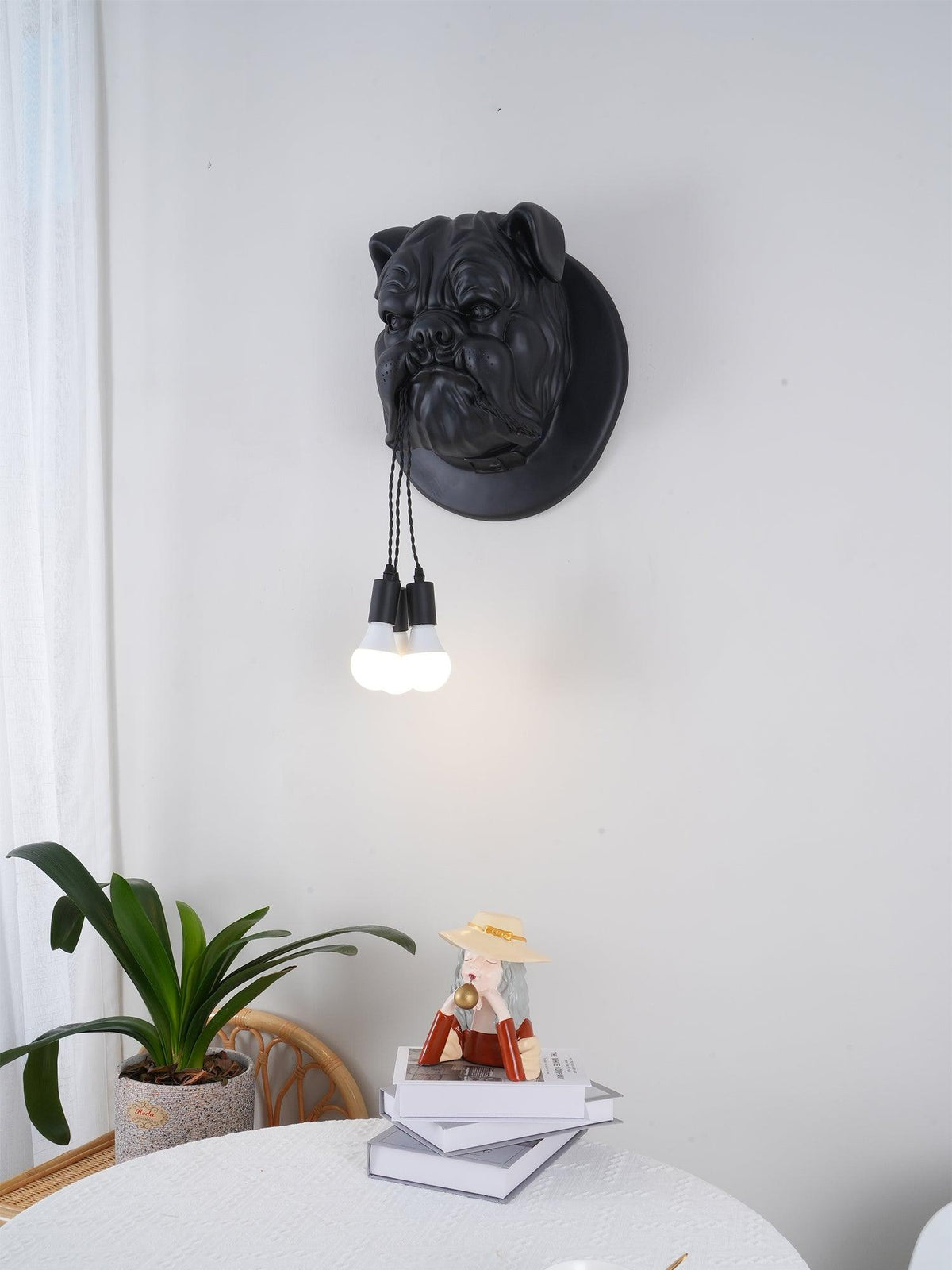 Umeri Wandleuchte Bulldog-Skulptur whimsisch
