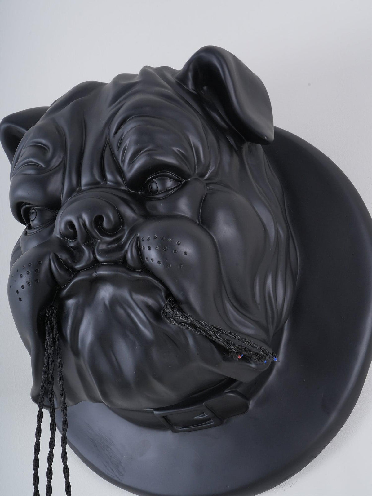 Umeri Wandleuchte Bulldog-Skulptur whimsisch