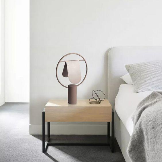 Abigail Moderne Tischlampe