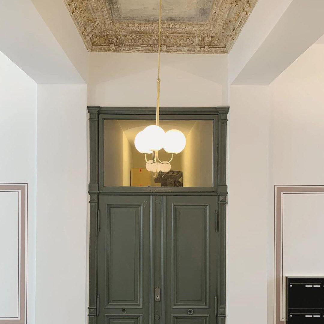 Brin Pendelleuchte aus Metall und Glas in eleganter Ausführung
