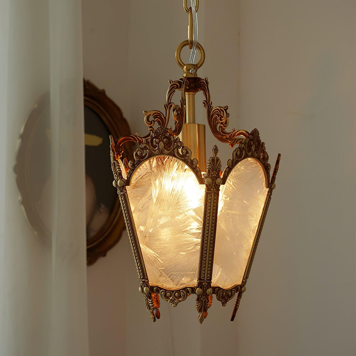 Auririelle Pendelleuchte aus Messing im Empire-Stil, antik und elegant