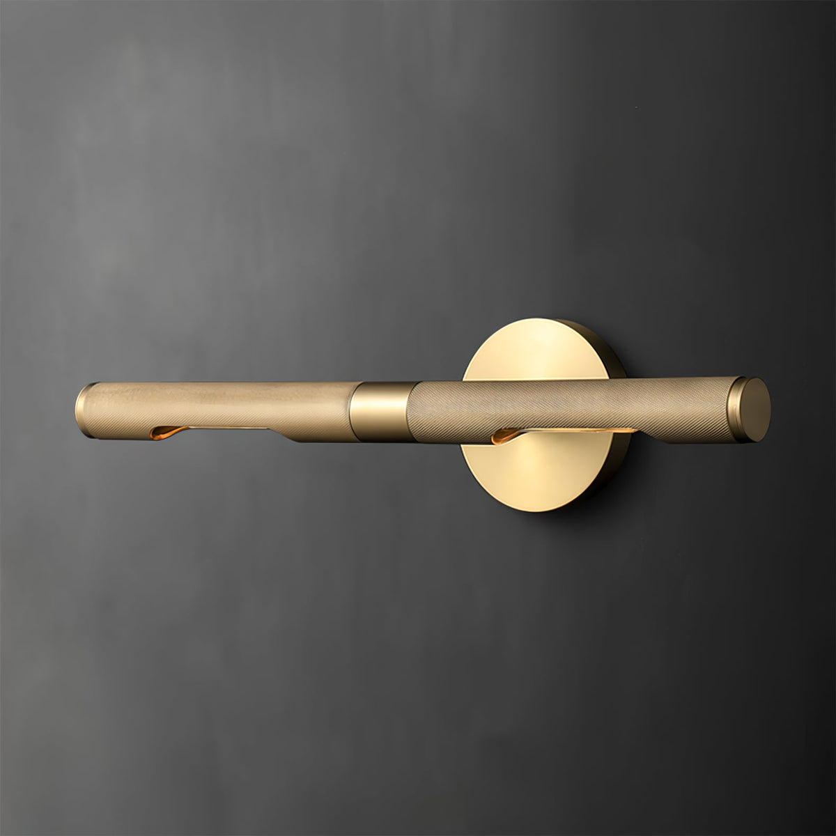 Sano zeitgenössische Messing-LED-Wandleuchte