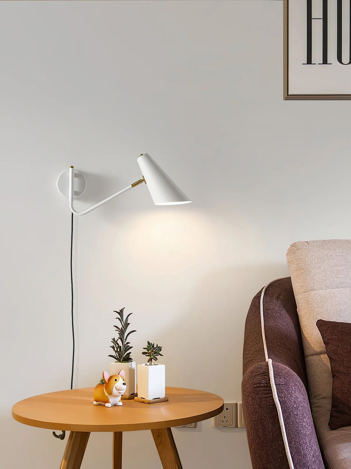 Canore zeitgenössische minimalistische Wandleuchte mit Stecker