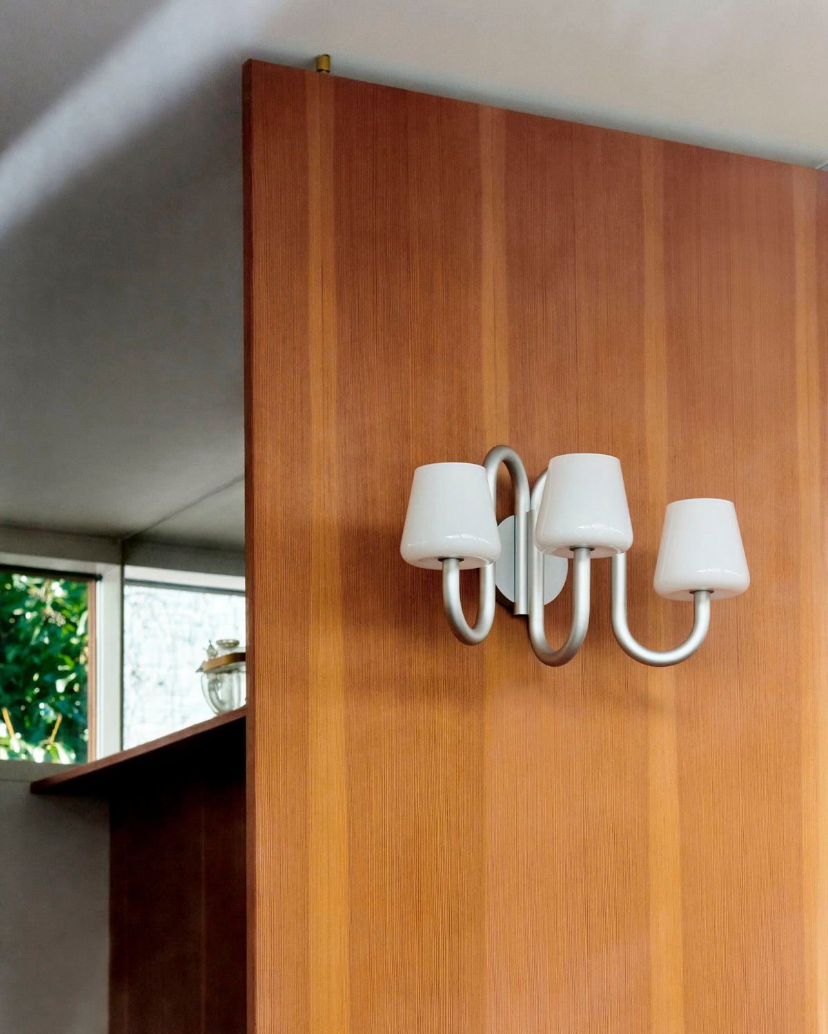 Norduvyi zeitgenössische minimalistische Aluminium-Wandleuchte
