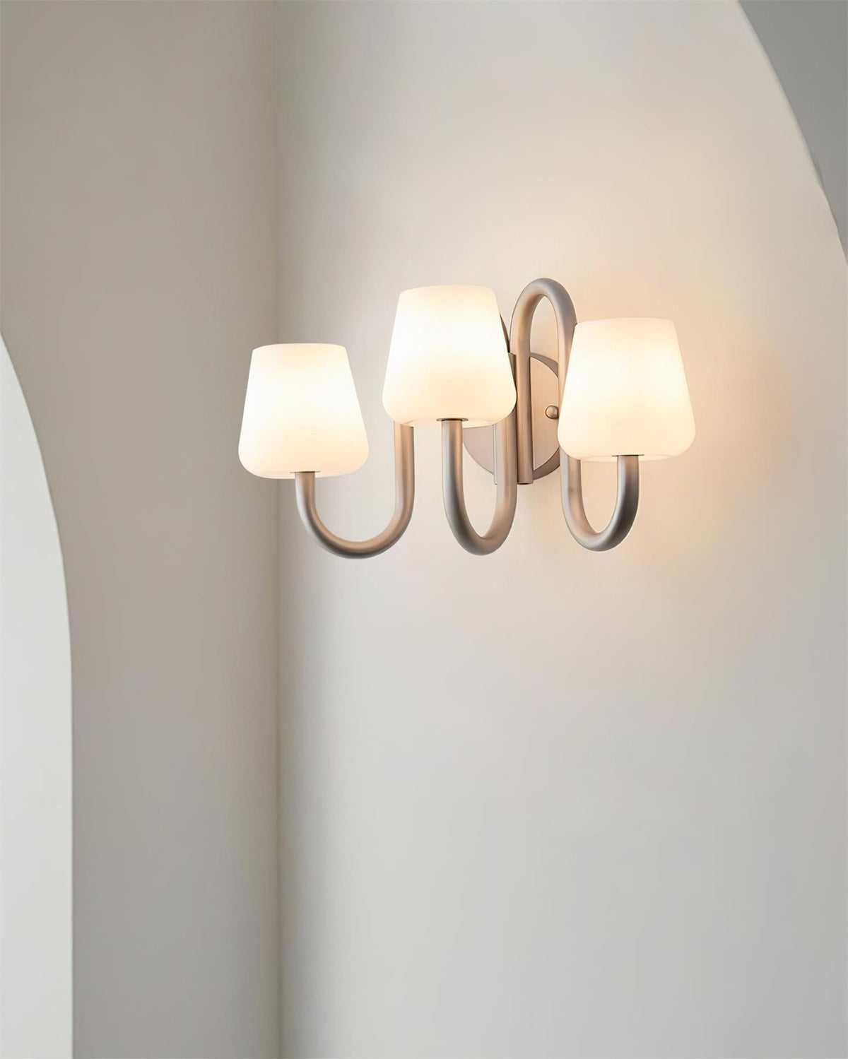 Norduvyi zeitgenössische minimalistische Aluminium-Wandleuchte