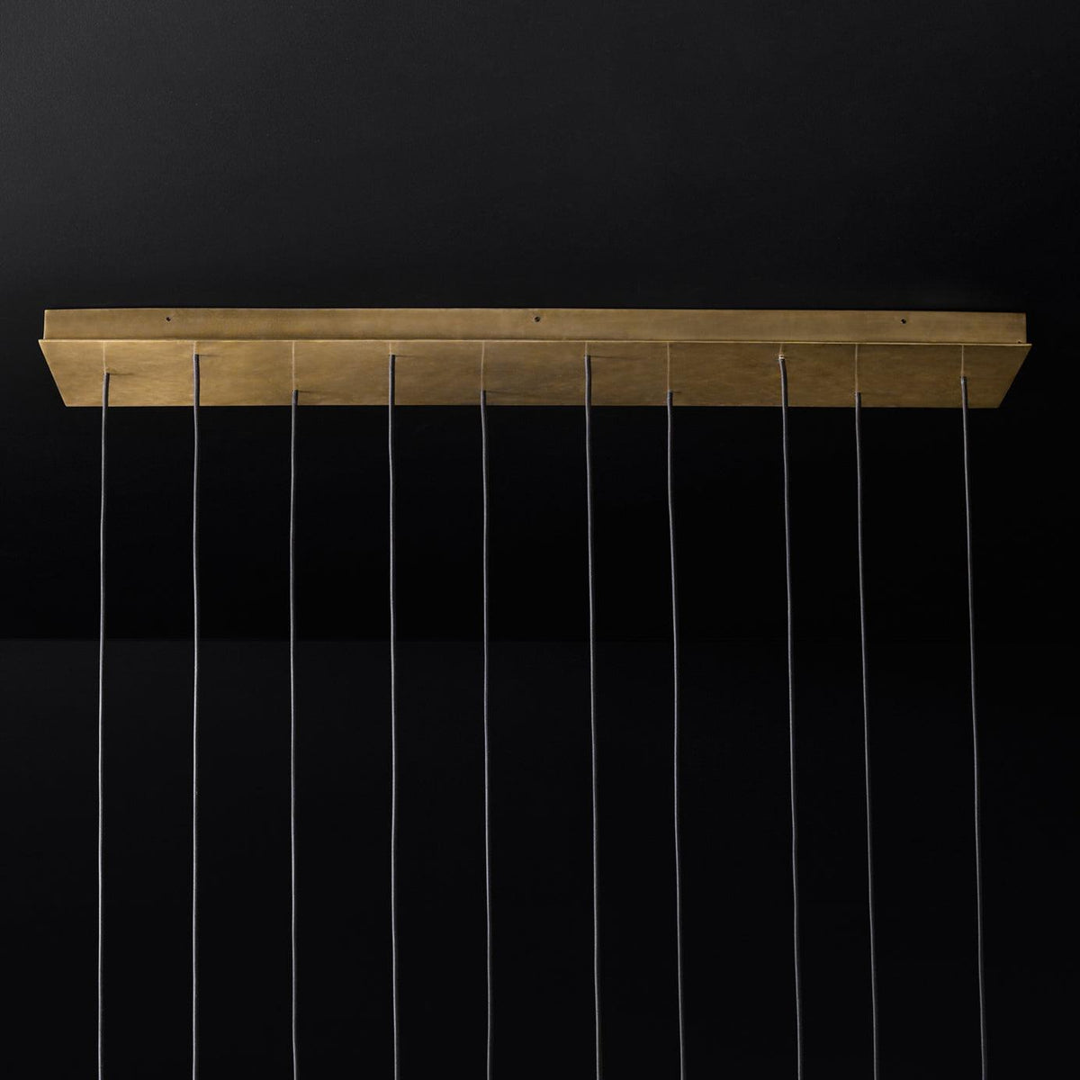 Kronleuchter mit poliertem Messing und Kristall-Lampenschirm minimalistisch