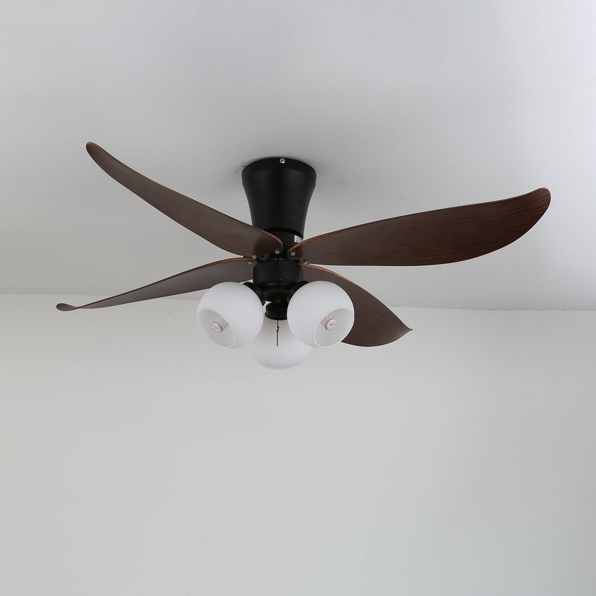 Lunair Vintage Holz-Glas-Deckenventilator mit Beleuchtung