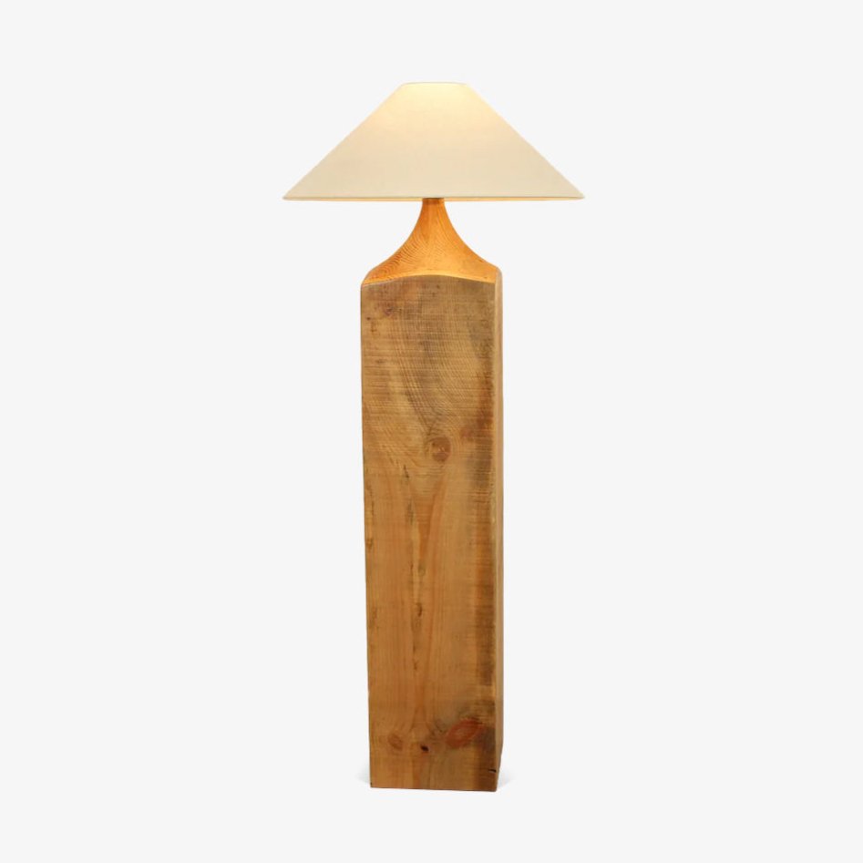Rustica Stehleuchte aus Naturholz in Beige