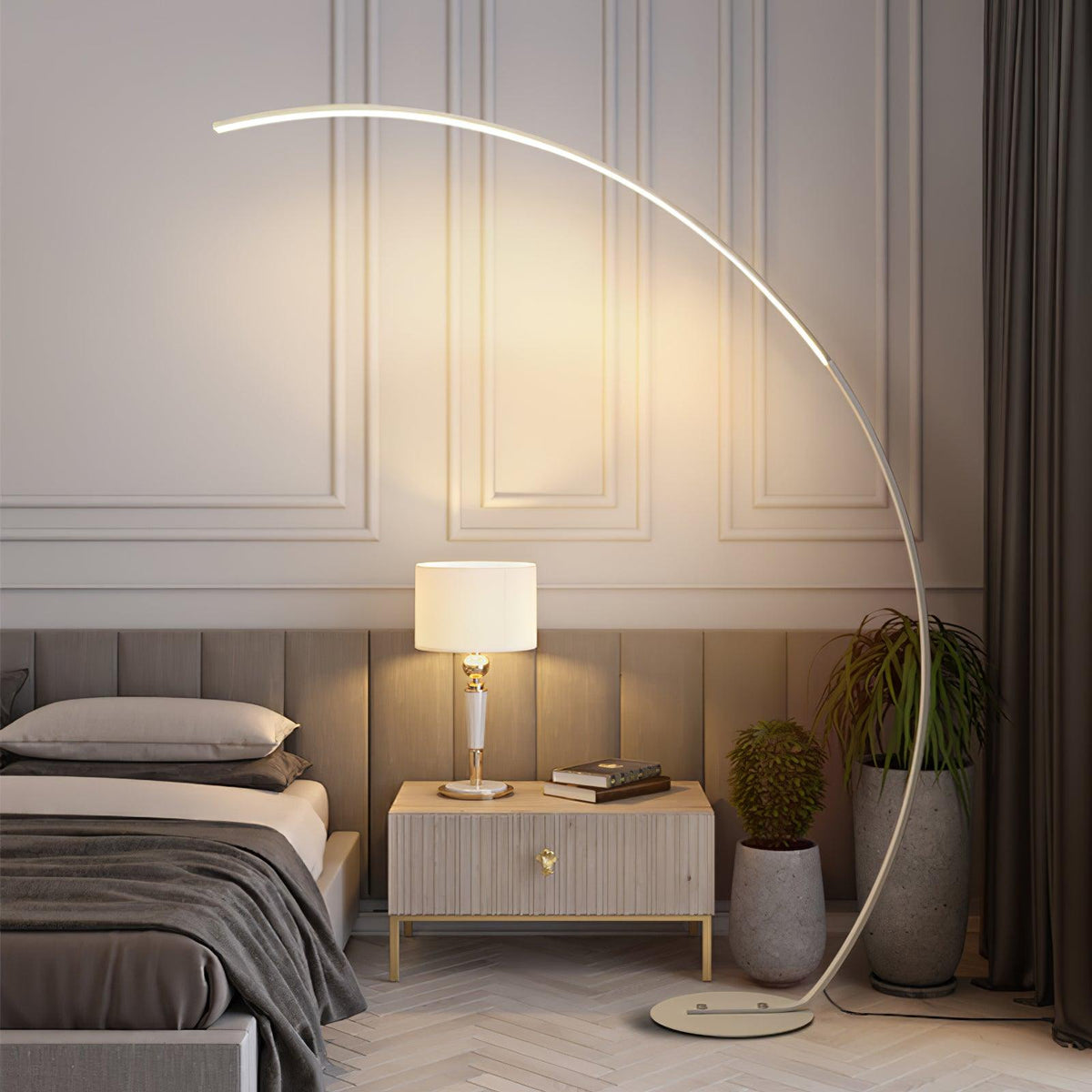 Zophaor Mid-Century-Glas- und Messing-Wandleuchte