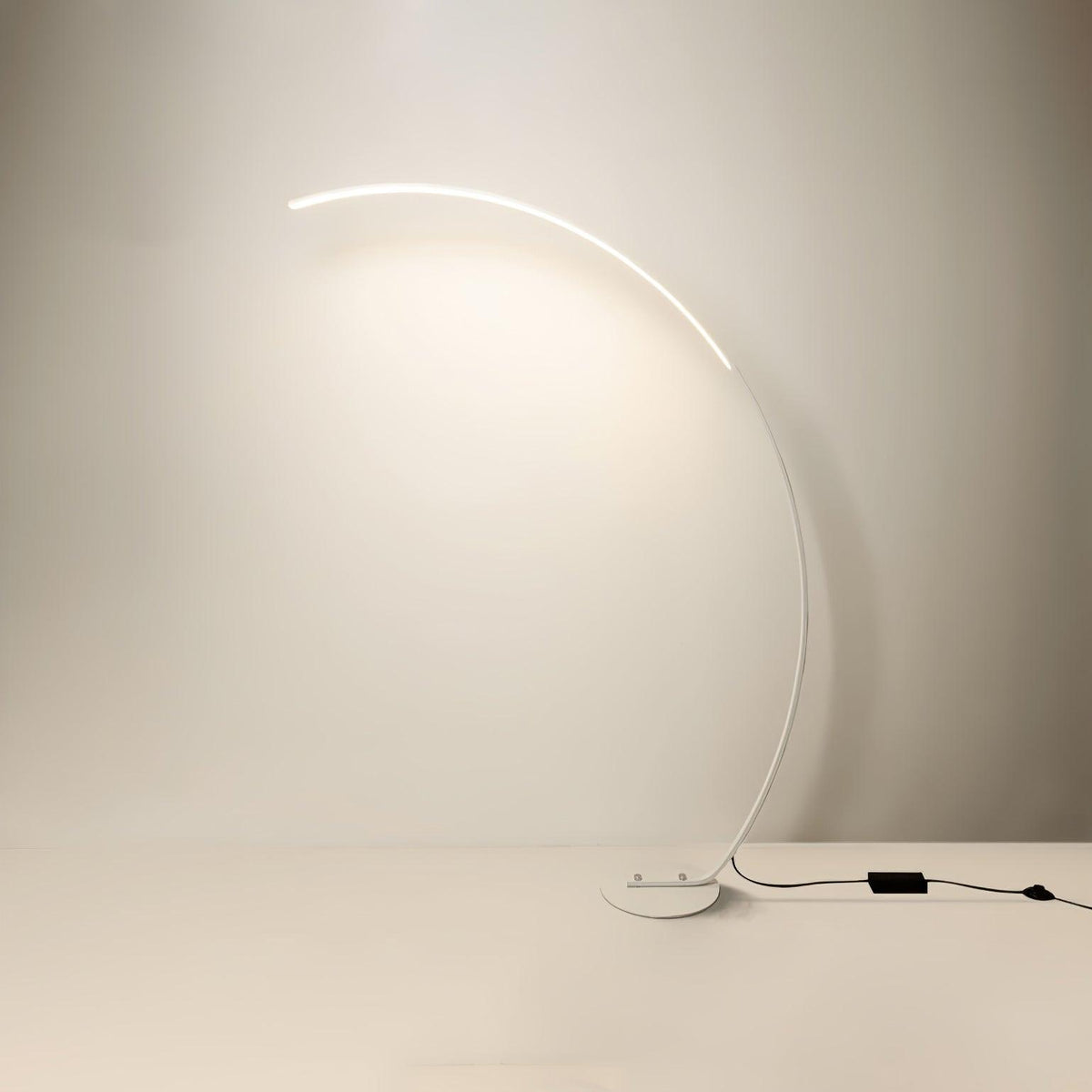 Zophaor Mid-Century-Glas- und Messing-Wandleuchte