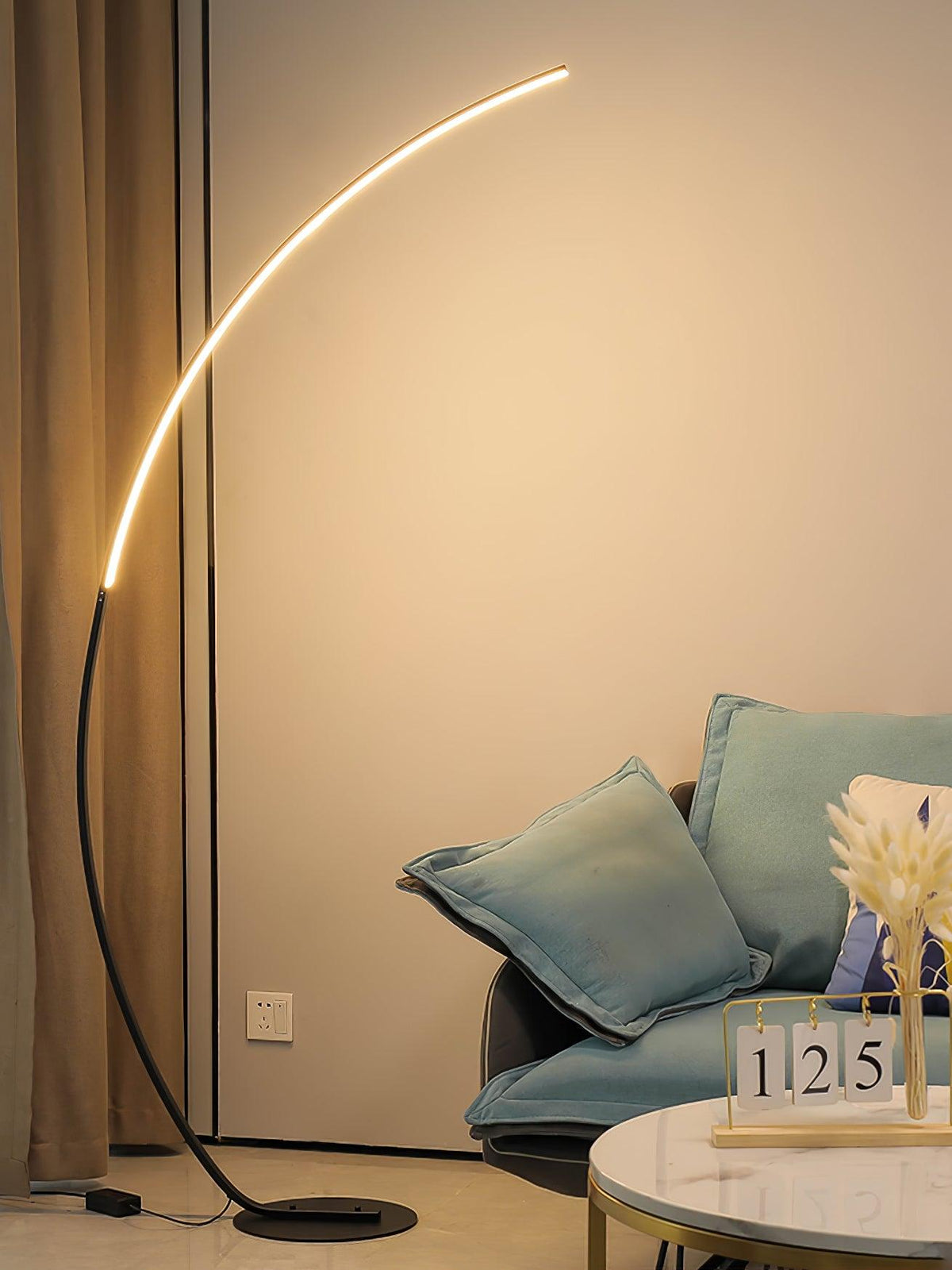 Zophaor Mid-Century-Glas- und Messing-Wandleuchte