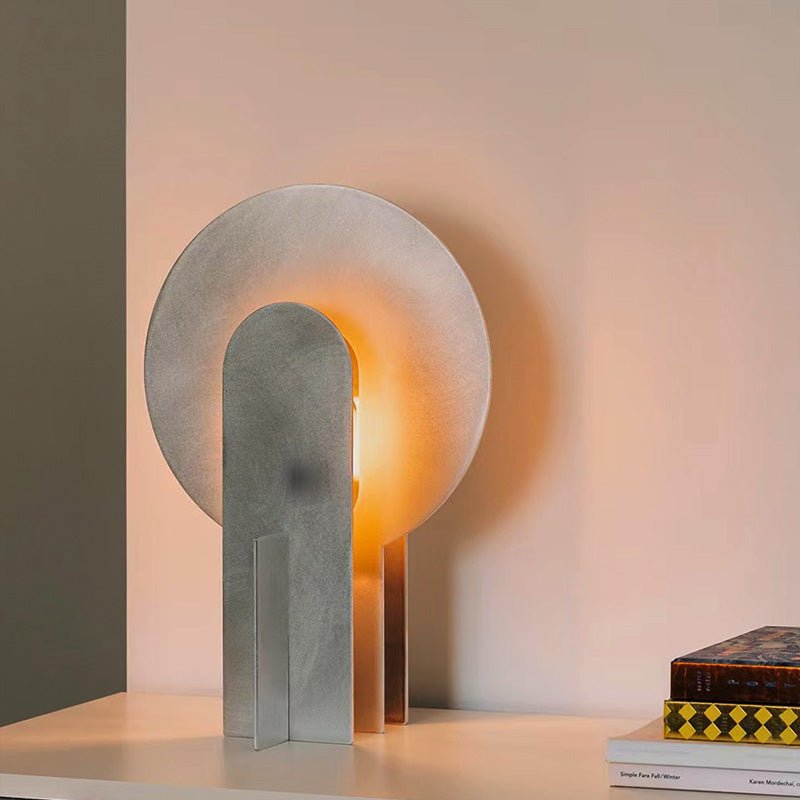 Solvique Arch Marmor Tischleuchte