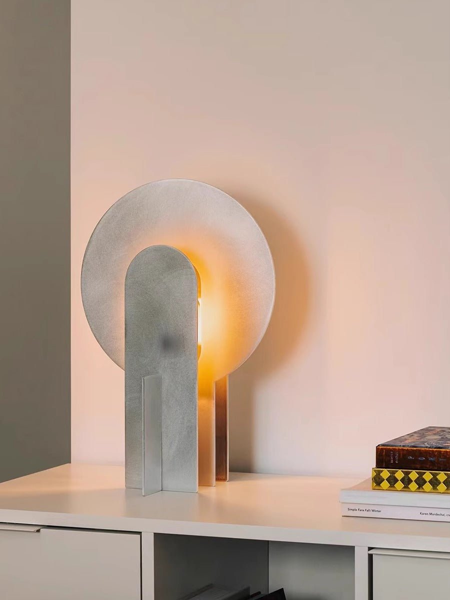 Solvique Arch Marmor Tischleuchte
