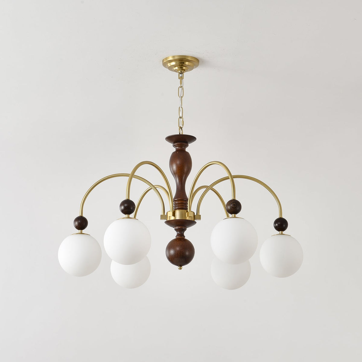 Sylenise Pendelleuchte aus Walnuss und Messing mit Kugelschirm im Vintage-Stil