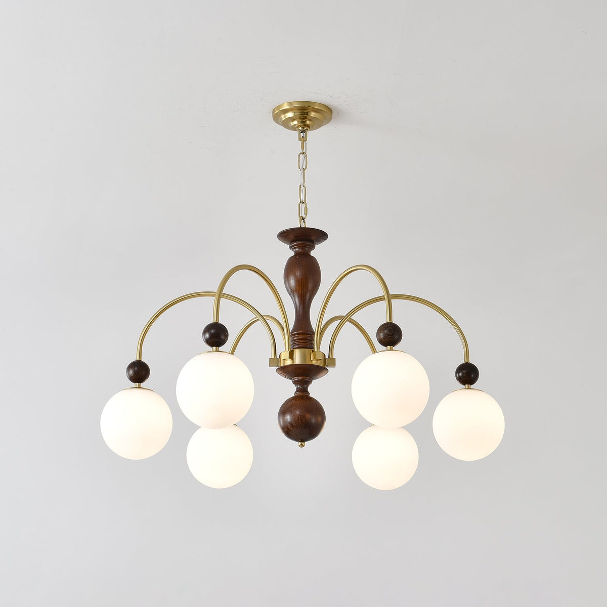Sylenise Pendelleuchte aus Walnuss und Messing mit Kugelschirm im Vintage-Stil