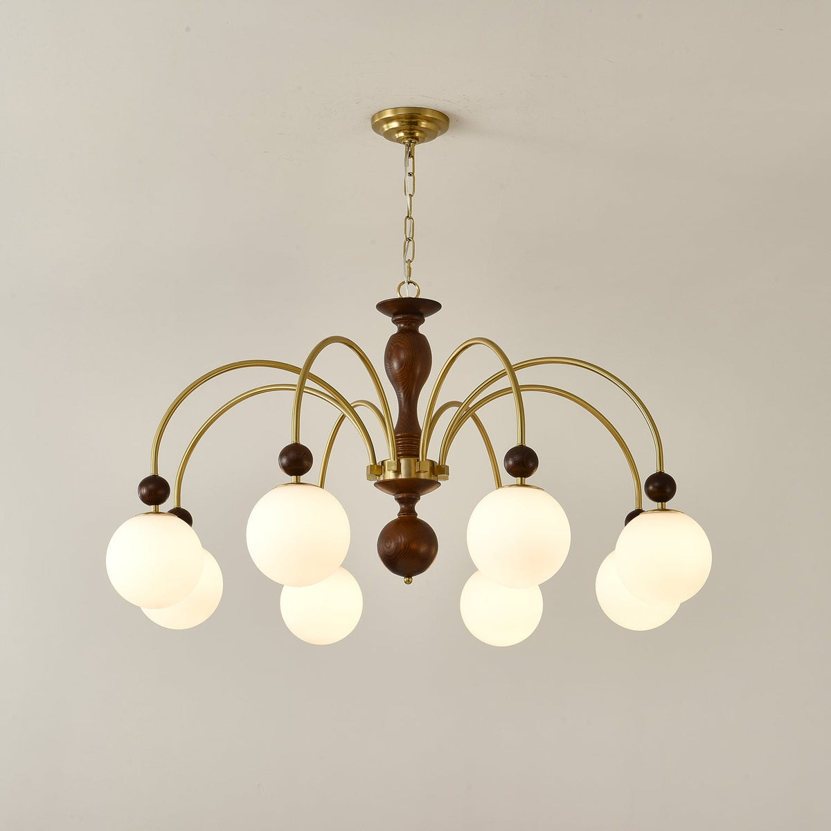Sylenise Pendelleuchte aus Walnuss und Messing mit Kugelschirm im Vintage-Stil