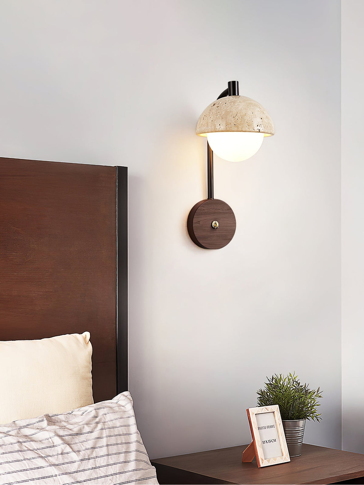 Ormaren Travertine Wandleuchte