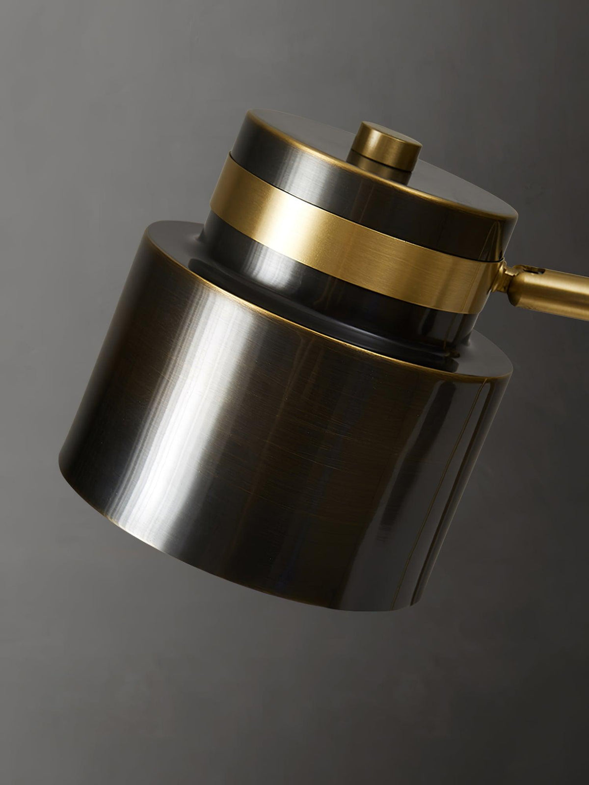 Zorase Industrielle Tischleuchte aus Messing