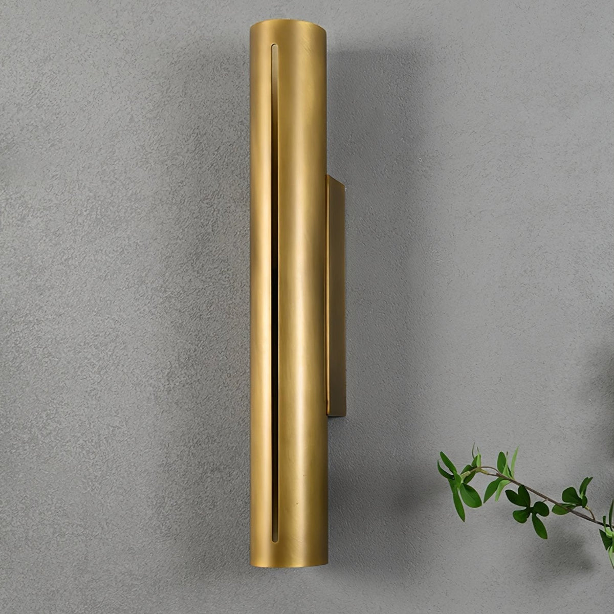 Avsilara zeitgenössische minimalistische zylindrische Messing-Wandleuchte