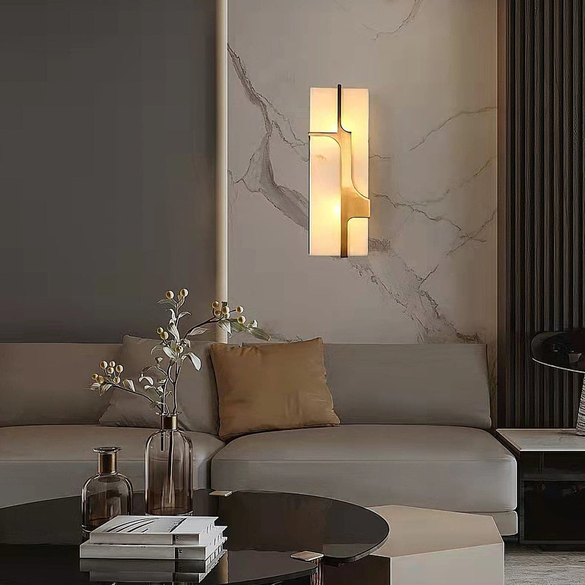 Ariel Wandleuchte Alabaster & Messing Eleganz