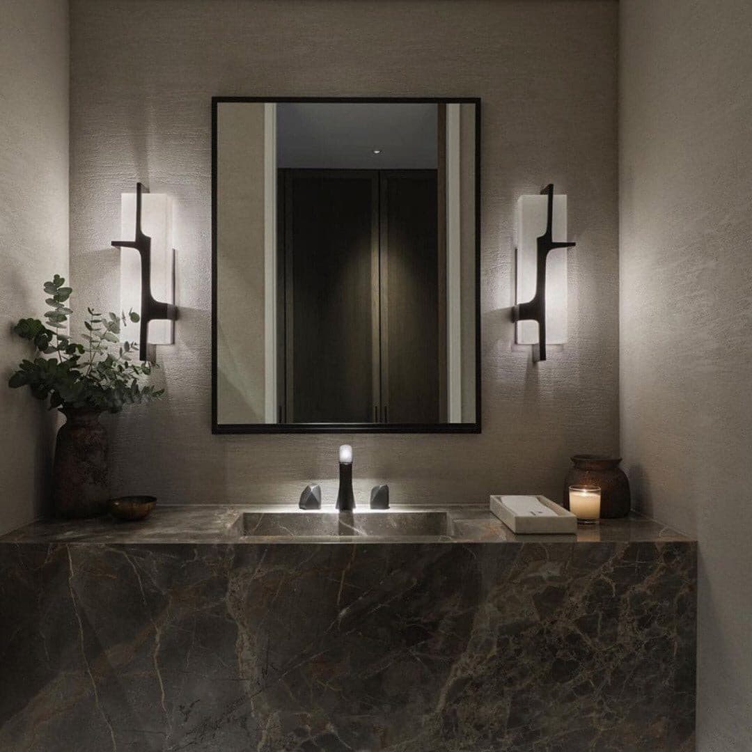Ariel Wandleuchte Alabaster & Messing Eleganz