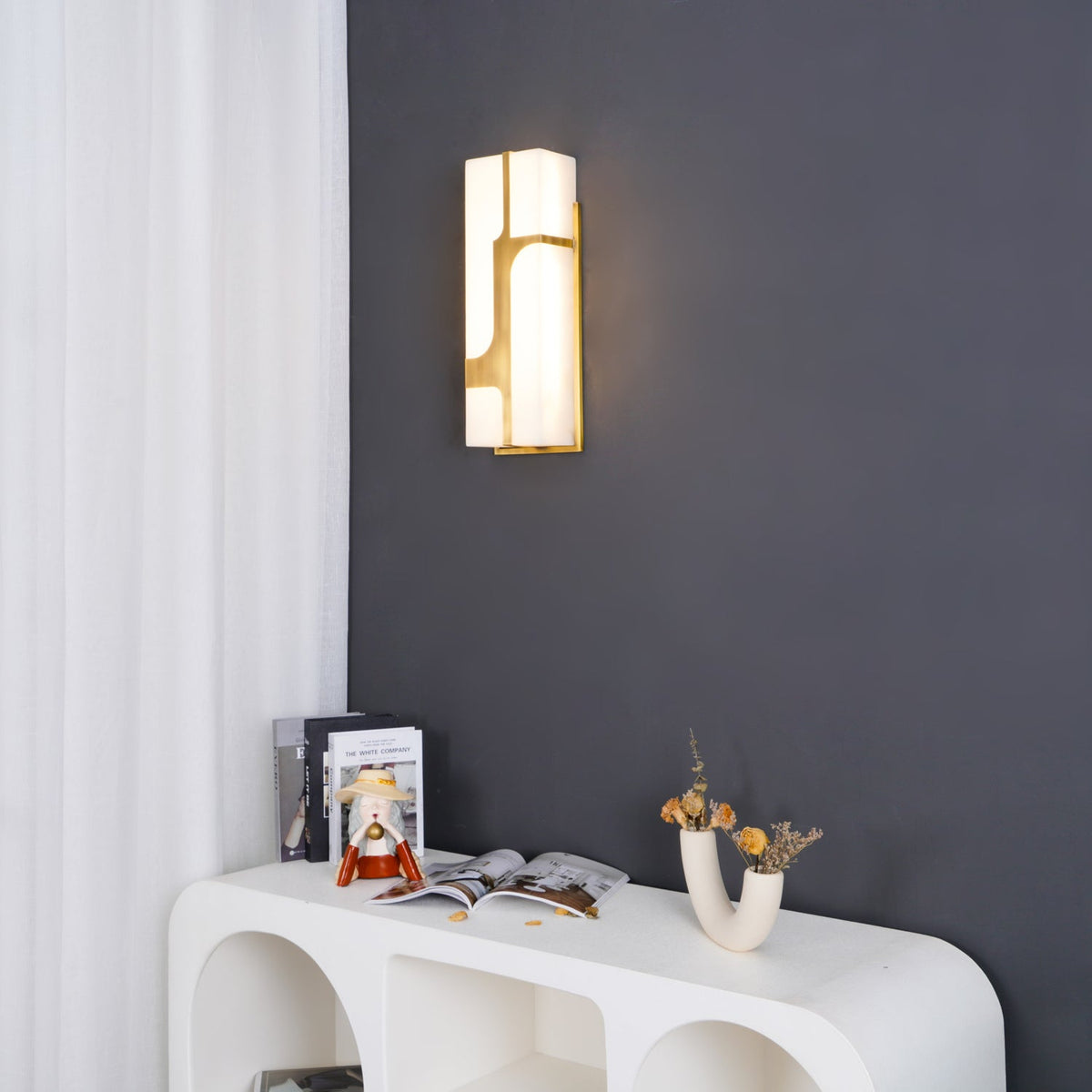 Ariel Wandleuchte Alabaster & Messing Eleganz