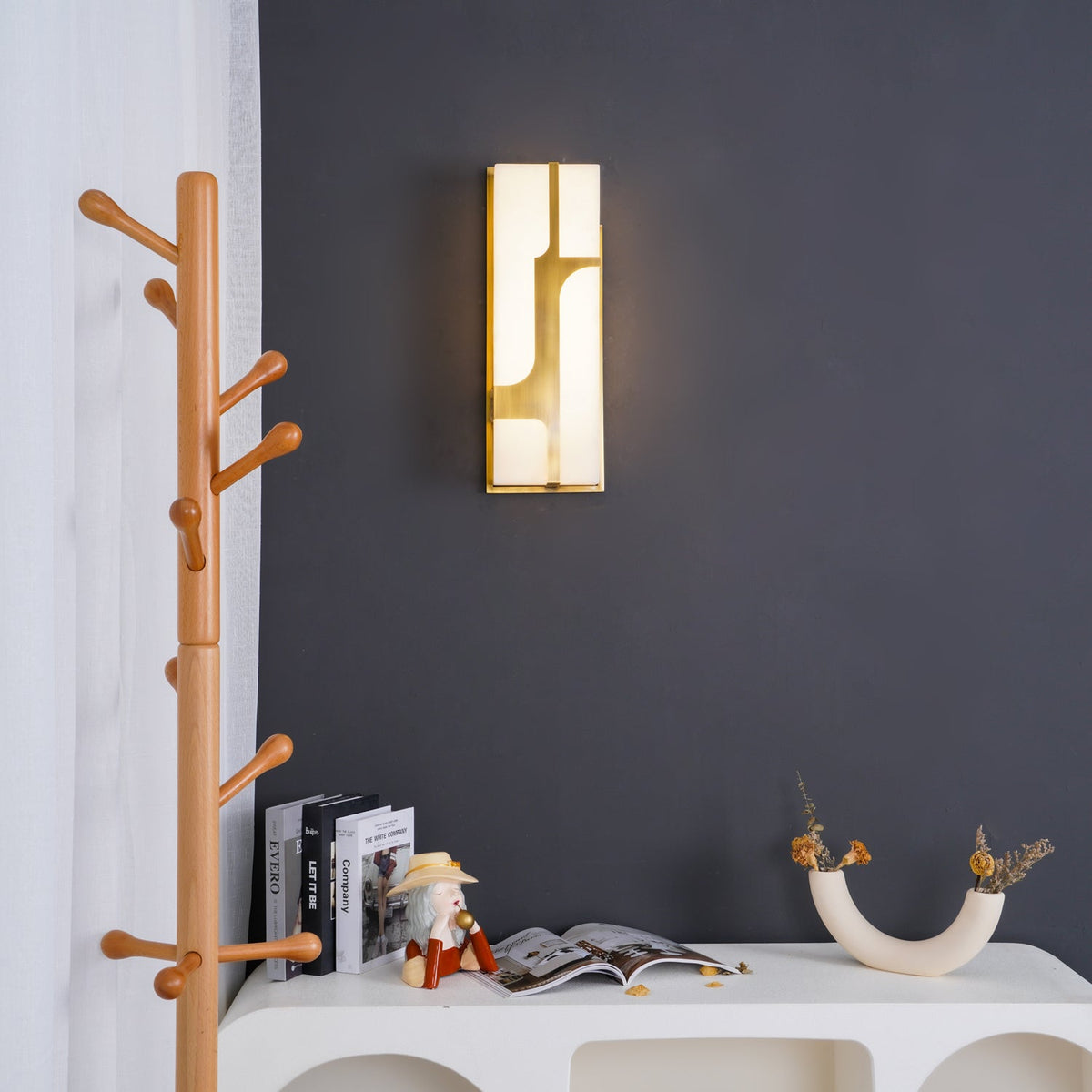 Ariel Wandleuchte Alabaster & Messing Eleganz