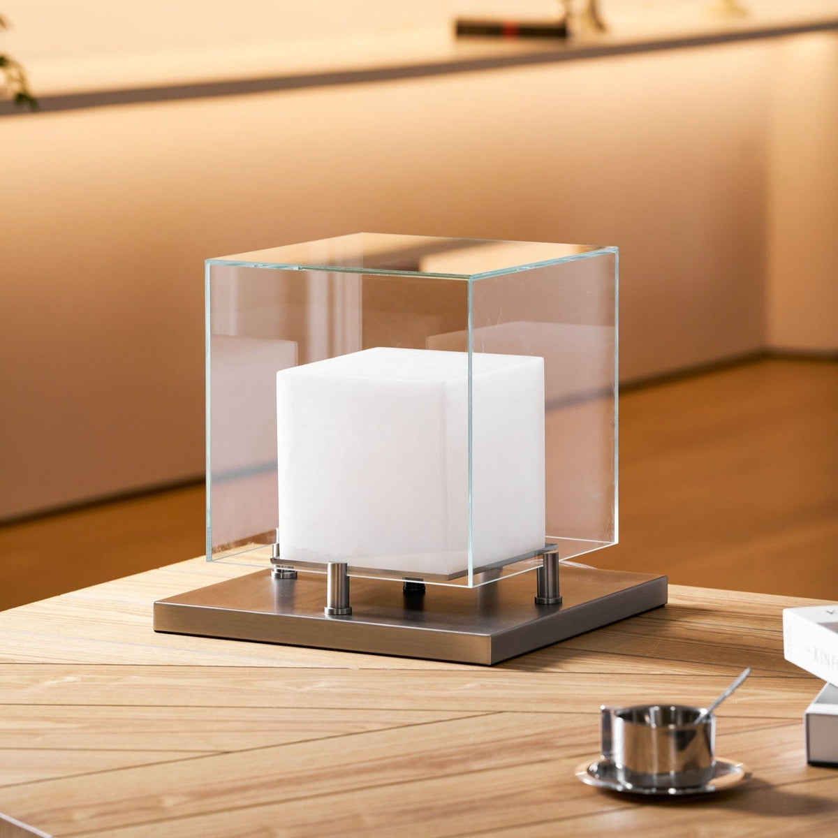 Cubo Alabaster Tischleuchte