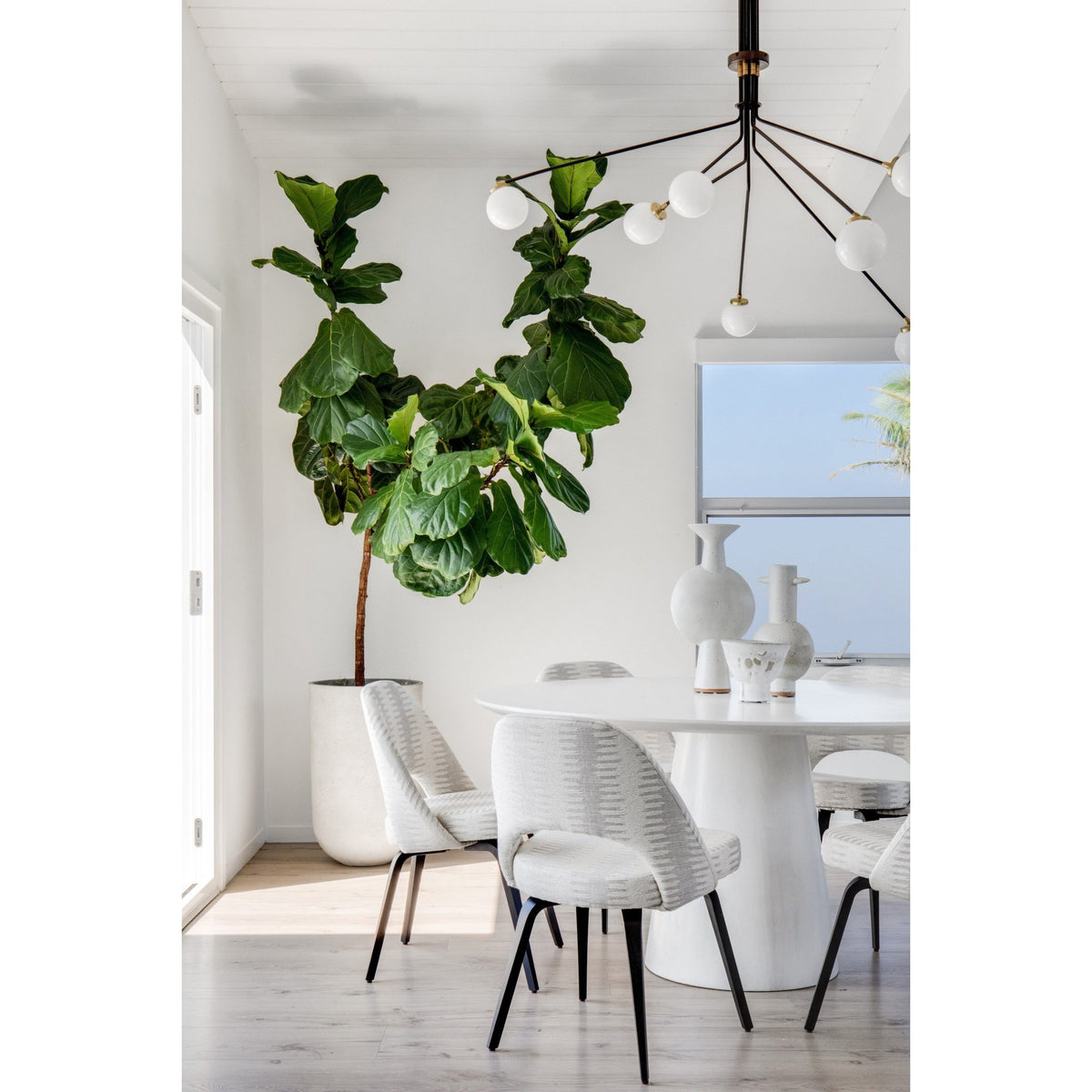 Vatnuvyo moderne minimalistische Deckenleuchte aus Messing mit Metall und Glas