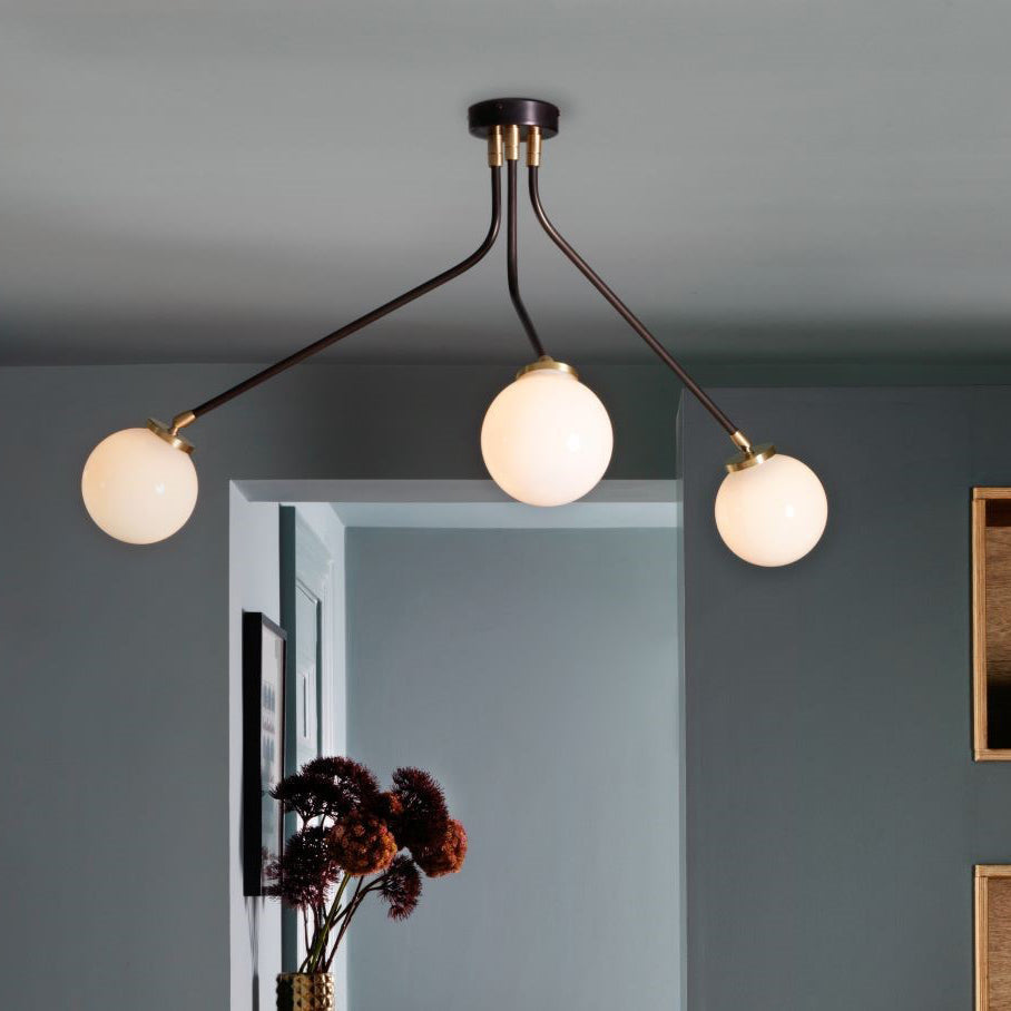 Vatnuvyo moderne minimalistische Deckenleuchte aus Messing mit Metall und Glas