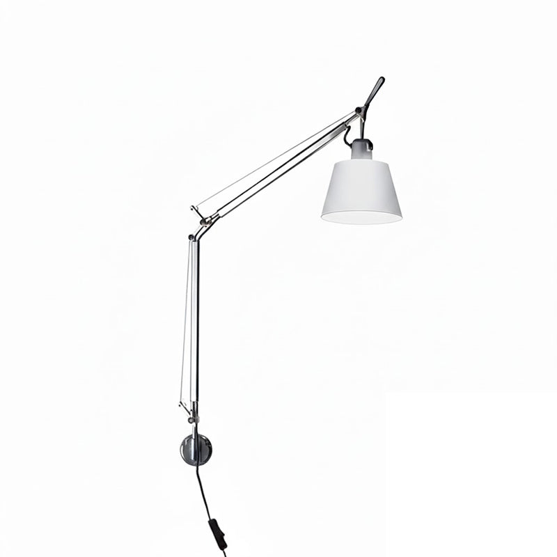 Costanza Wandleuchte mit Schwenkarm und Stecker