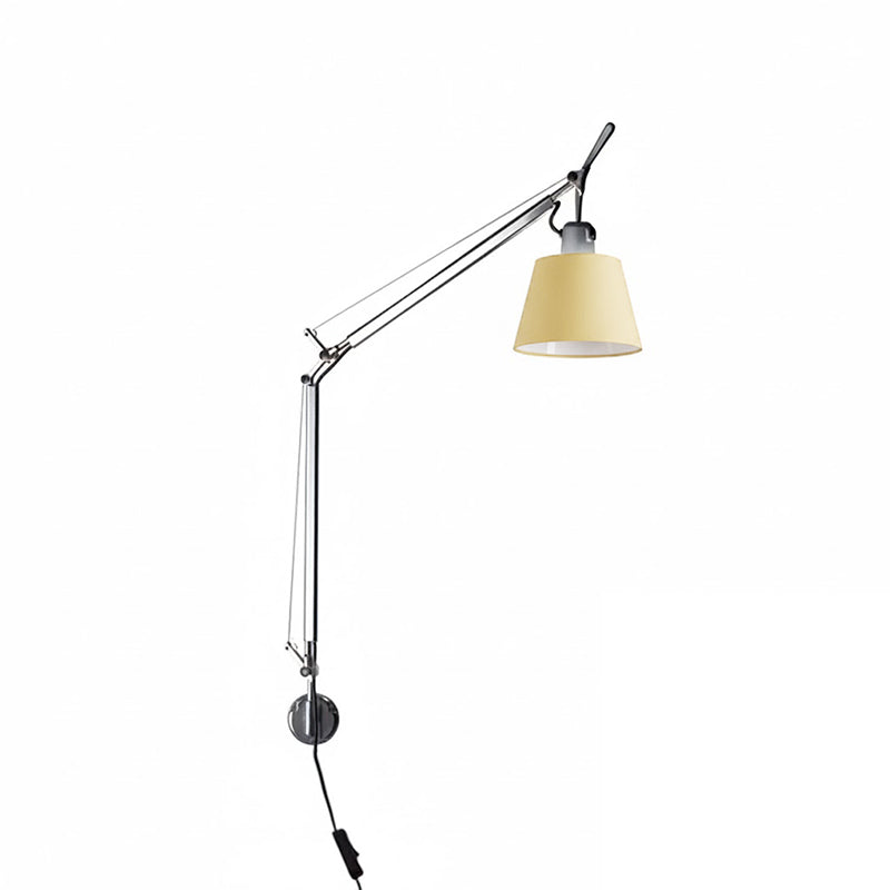 Costanza Wandleuchte mit Schwenkarm und Stecker
