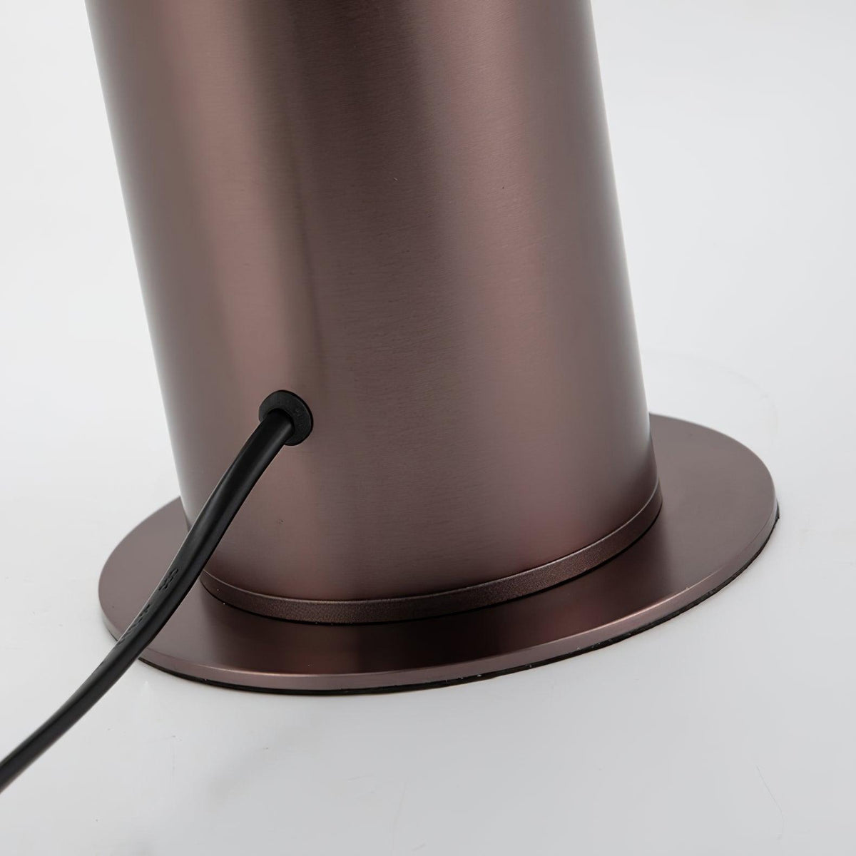 Feralielle Steel Minimalistische Tischleuchte