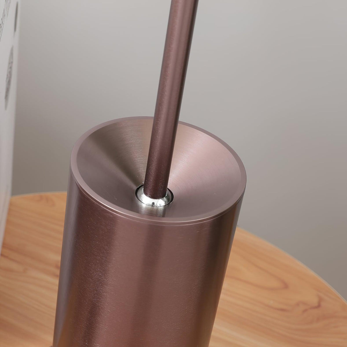 Feralielle Steel Minimalistische Tischleuchte