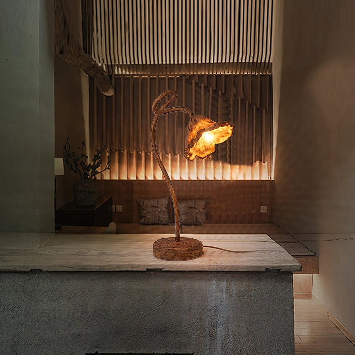 Velanella Kunstharz-Tischlampe