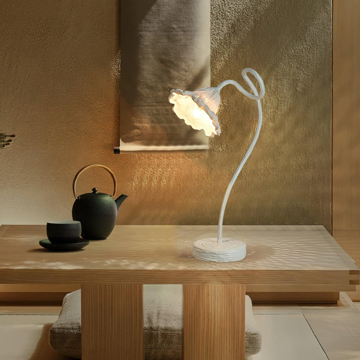 Velanella Kunstharz-Tischlampe