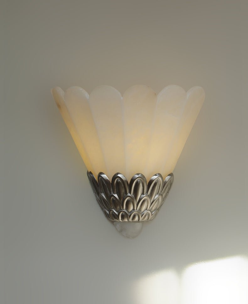 Marbe Vintage Alabaster Petal Wandleuchte