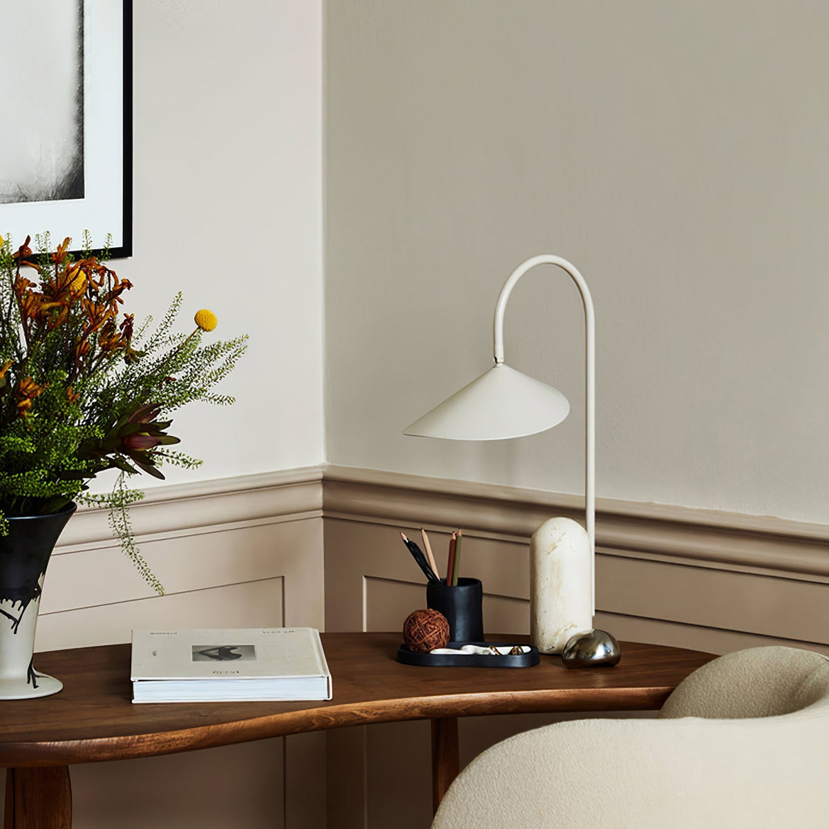 Selva Arc Leaf Tischlampe