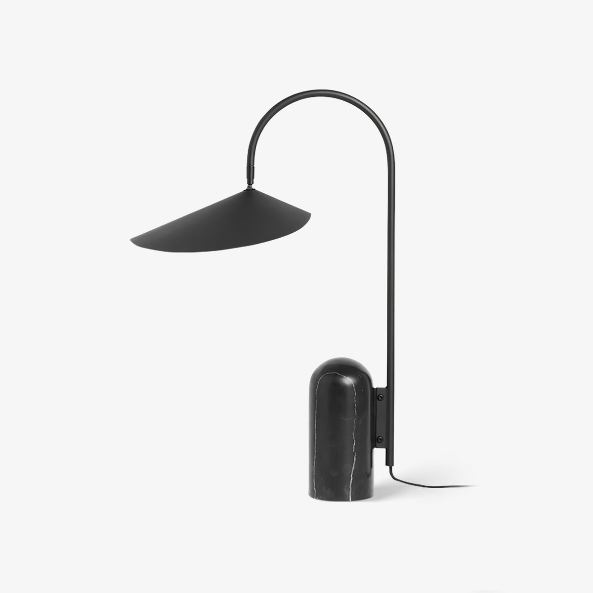 Selva Arc Leaf Tischlampe