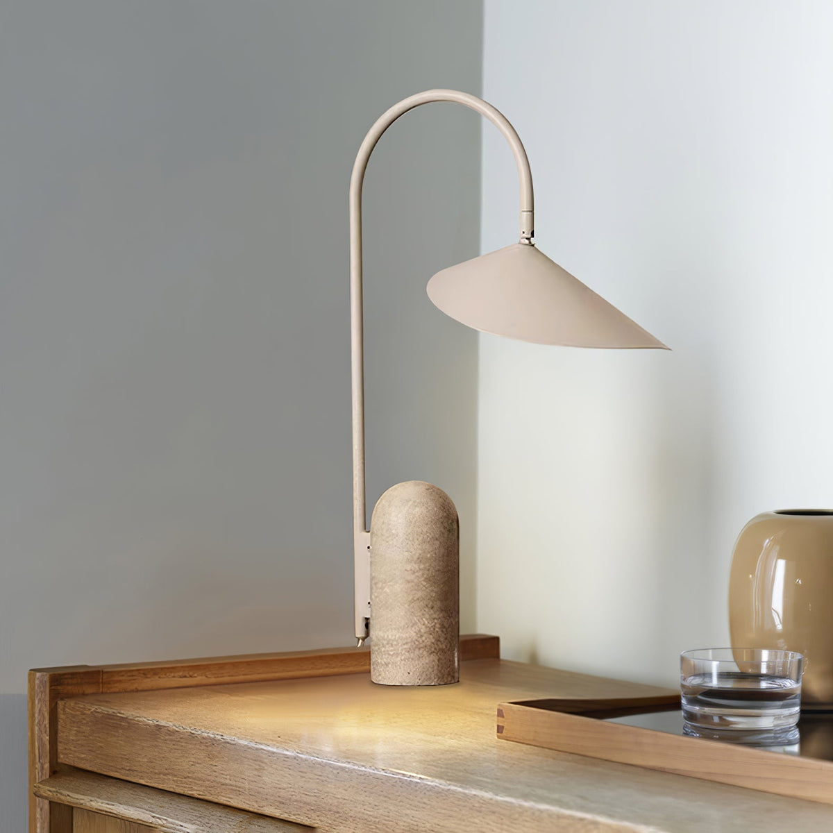 Selva Arc Leaf Tischlampe